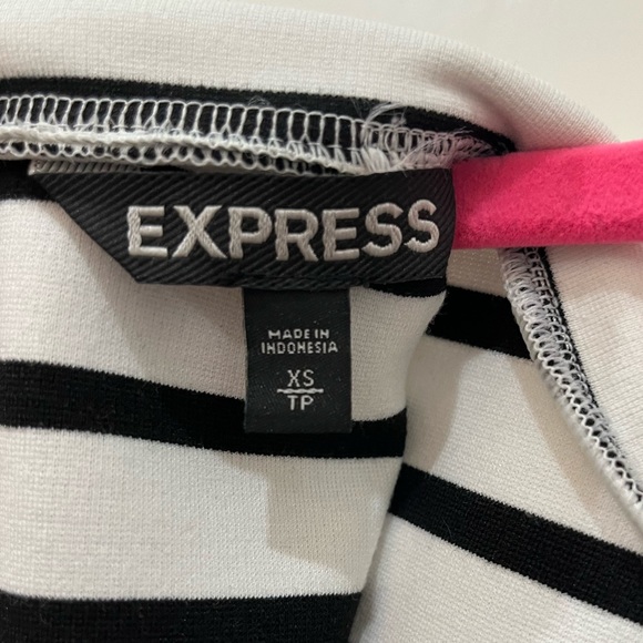 Stripped Short Sleeved Dress - extra small - Picture 5 of 5